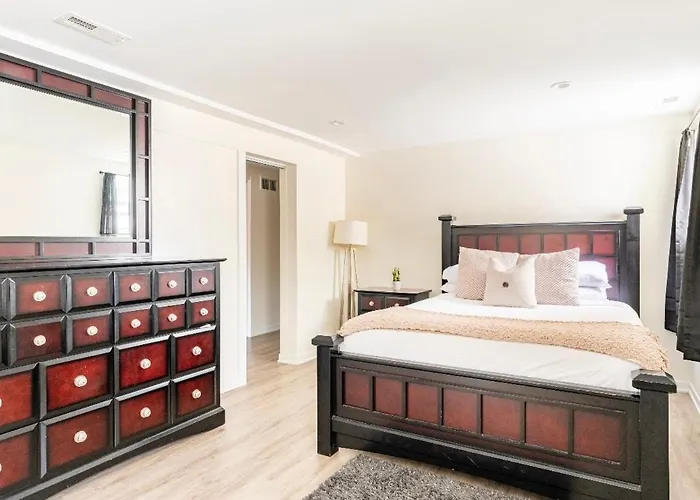 Apartment Cozy 2 Brm Mins Away From United Center